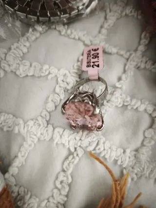 Anillo ajustable con piedra rosa