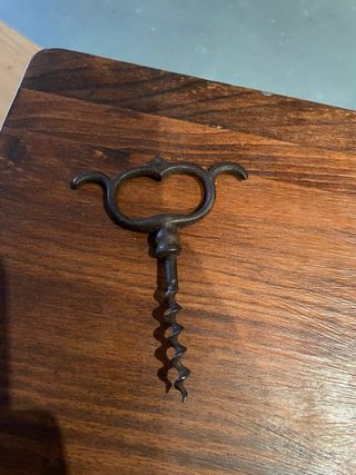 Cavatappi antico in metallo