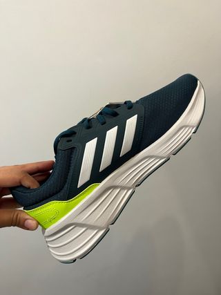 Zapatillas Adidas Teal y Amarillo