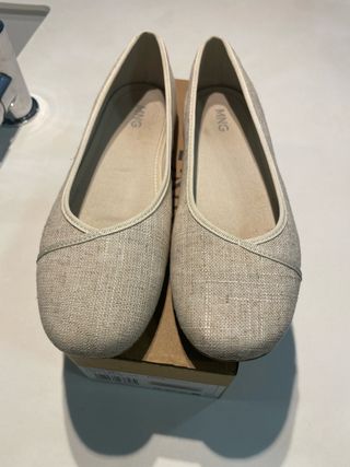 Zapatos Mango niña beige lino. TALLA 34