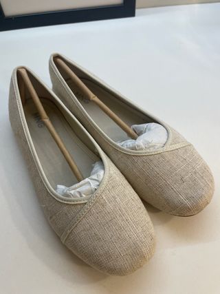Zapatos Mango niña beige lino. TALLA 34