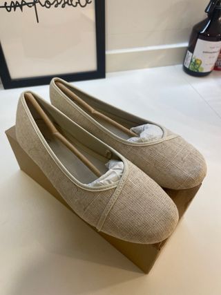 Zapatos Mango niña beige lino. TALLA 34