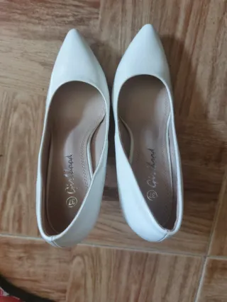 Zapatos de tacón blancos Girlhood talla 37