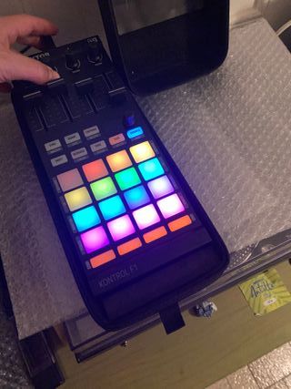 Traktor Kontrol F1 + Funda Original