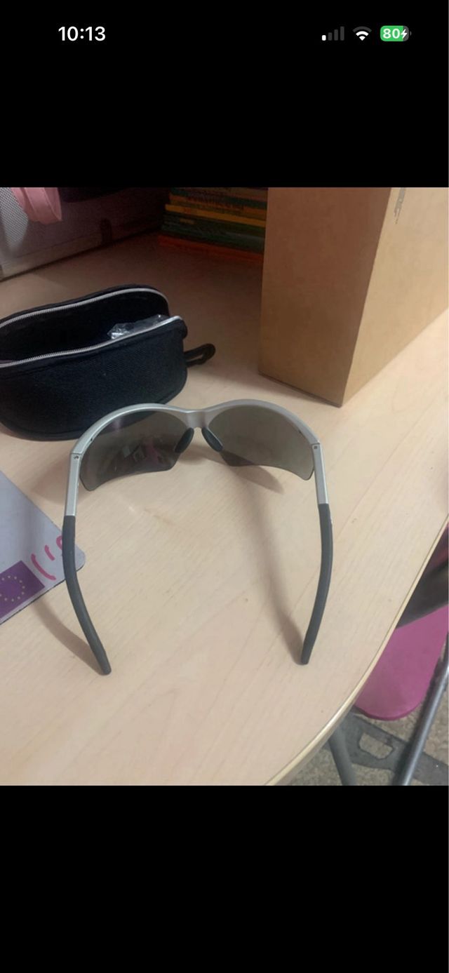 Óculos de sol pretos