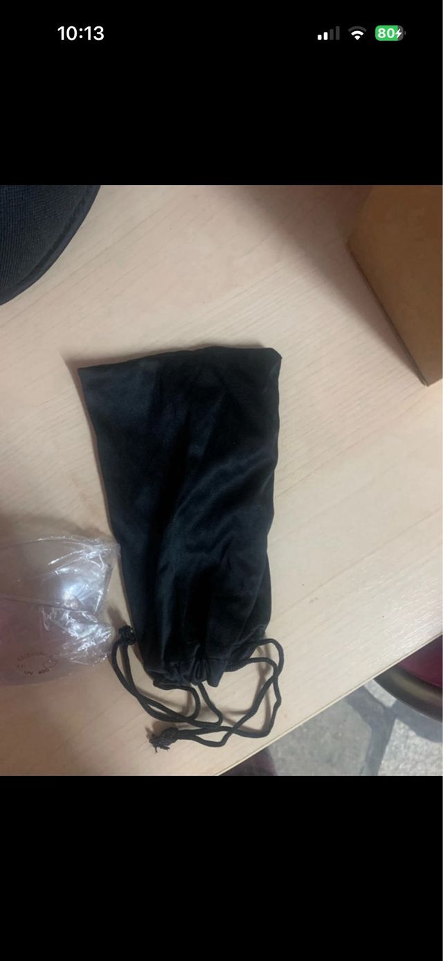 Óculos de sol pretos