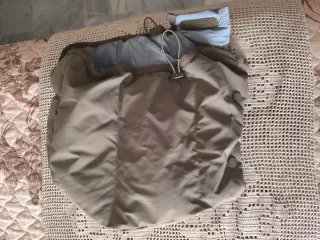 Plumífero beige hombre