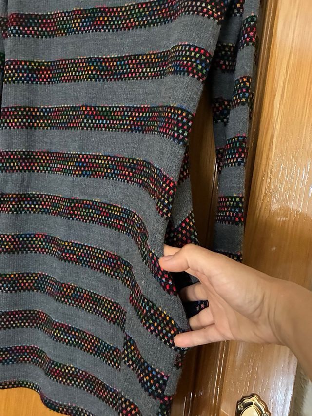 Vestido gris con rayas multicolor talla única
