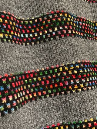 Vestido gris con rayas multicolor talla única