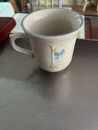 Vajilla infantil con taza, plato y bol