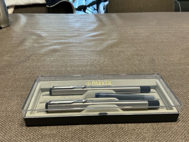 Parker Vector estilográfica y rollerball acero ino