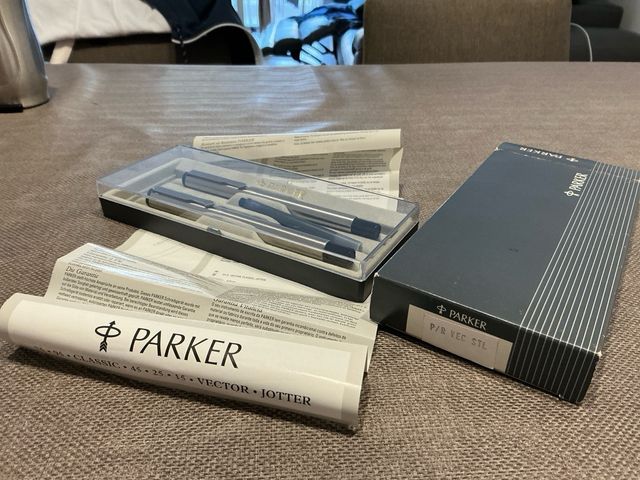 Parker Vector estilográfica y rollerball acero ino