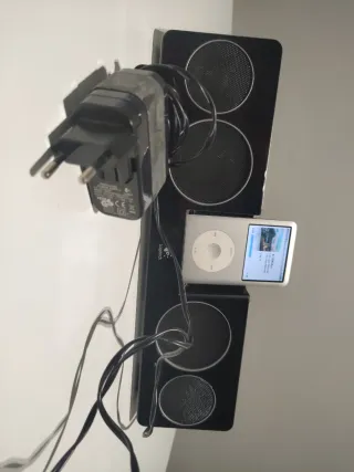 Altavoz iPod Logitech Pure-Fi Anywhere 2