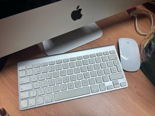 iMac Apple Plata y Blanco