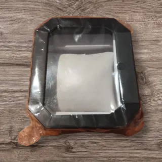 Caja de reloj negra y blanca