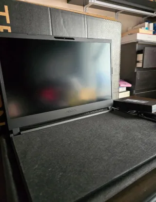 Gigabyte AORUS 15 rtx4060 16GB RAM 1TB SSD WIND 11