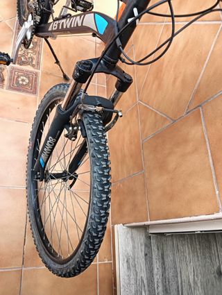 Bicicleta BTwin Montaña Negra/Azul