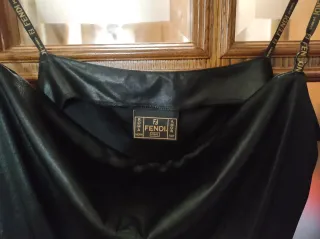 Top Fendi nero con spalline