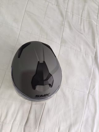 Casco Moto Talla M SMK con funda