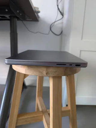 MacBook Pro 14 Pulgadas impecable 