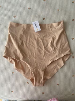 Fajas y combinaciones. Varias tallas 
