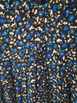 Vestido Zara flores manga larga escote