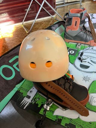 Casco para deportes acuáticos