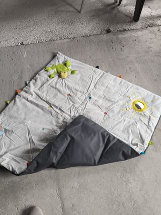 Alfombra de juegos para bebé IKEA