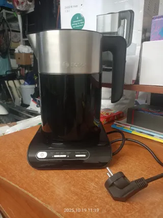 Bollitore elettrico Bosch nero