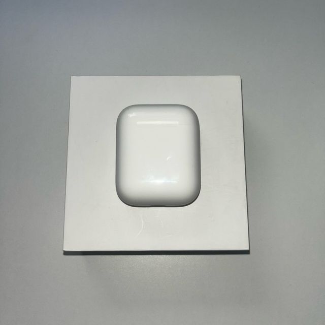 AirPods 2ª Gen - Caja y Auricular Derecho
