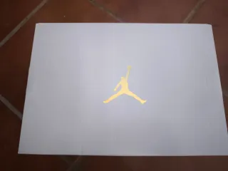 Jordan Air Jordan 1 Mid Mujer Talla 36