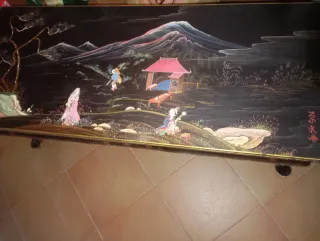 Mesa China Negra y Dorada