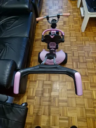 Triciclo de paseo para bebé...como nuevo