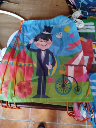 Pack 44 Mochilas Impermeables Infantiles