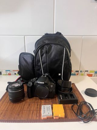 Cámara Canon EOS 700D + Accesorios