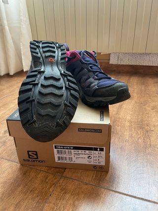 Zapatillas senderismo Salomon azul/rosa