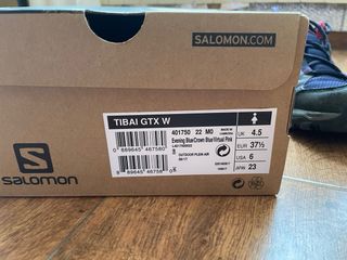 Zapatillas senderismo Salomon azul/rosa