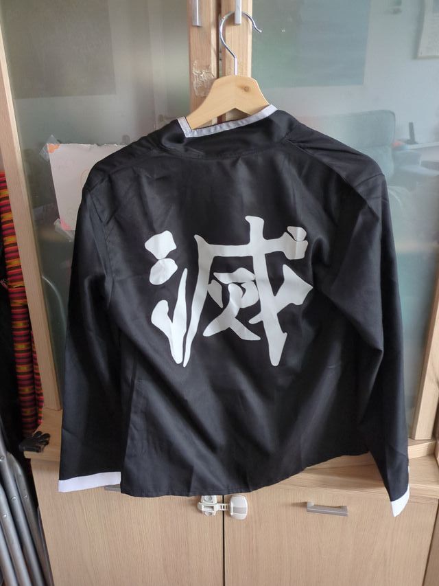 Disfraz Shinobu Kocho Guardianes Noche
Talla1,50