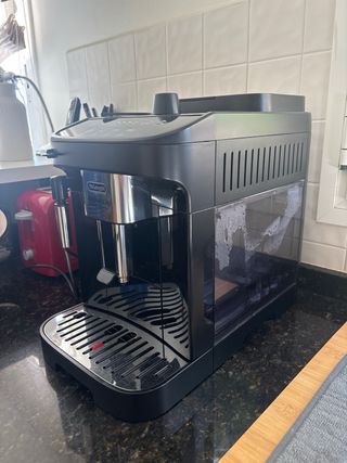 Cafetera DeLonghi Magnifica Evo