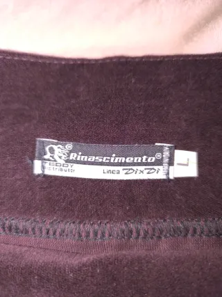 Falda terciopelo y volantes