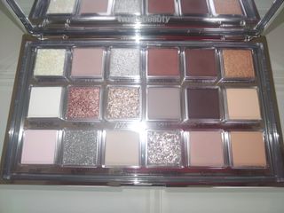 Paleta Huda Beauty Icy Nude