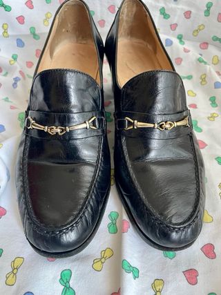 Mocassini in pelle donna con fibbia oro