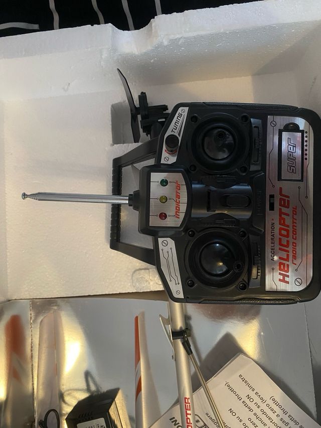 Helicóptero teledirigido Lima 14+