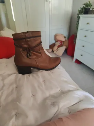 Botines de piel