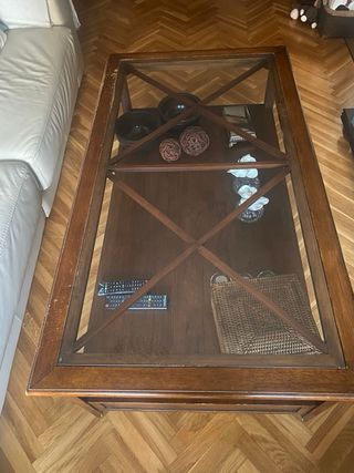 Mesa de centro de madera y cristal