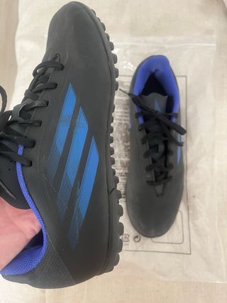 Zapatillas fútbol Adidas multitacos negras/azules
