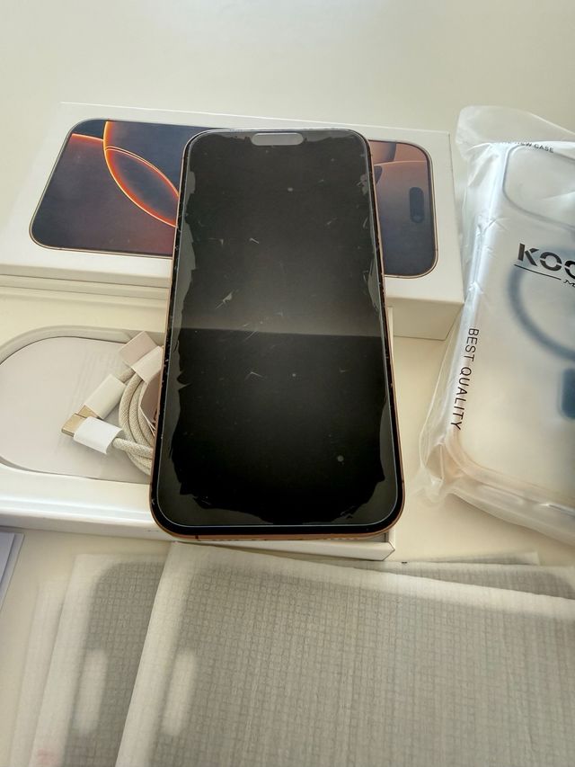 iPhone 16 Pro Max 256GB titanio desierto