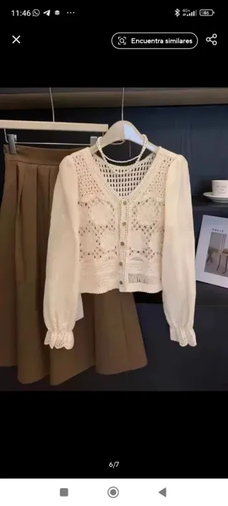 Chaqueta de punto beige y blanca
