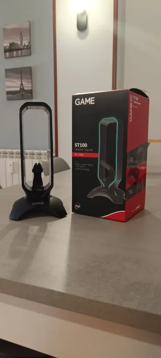 PS4 Negra +Soporte GAME ST100 para cascos