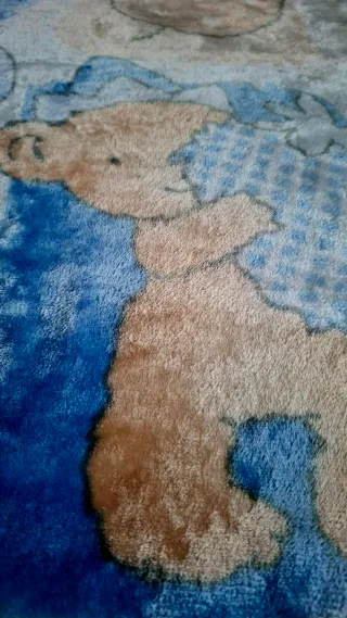 Edredón de bebé con osito y globos